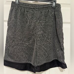 Jordan Shorts - Long/Loose